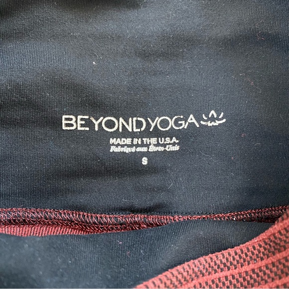 Revolve x Beyond Yoga Desert Border Red Rock High Waisted Midi Legging S - Picture 4 of 5